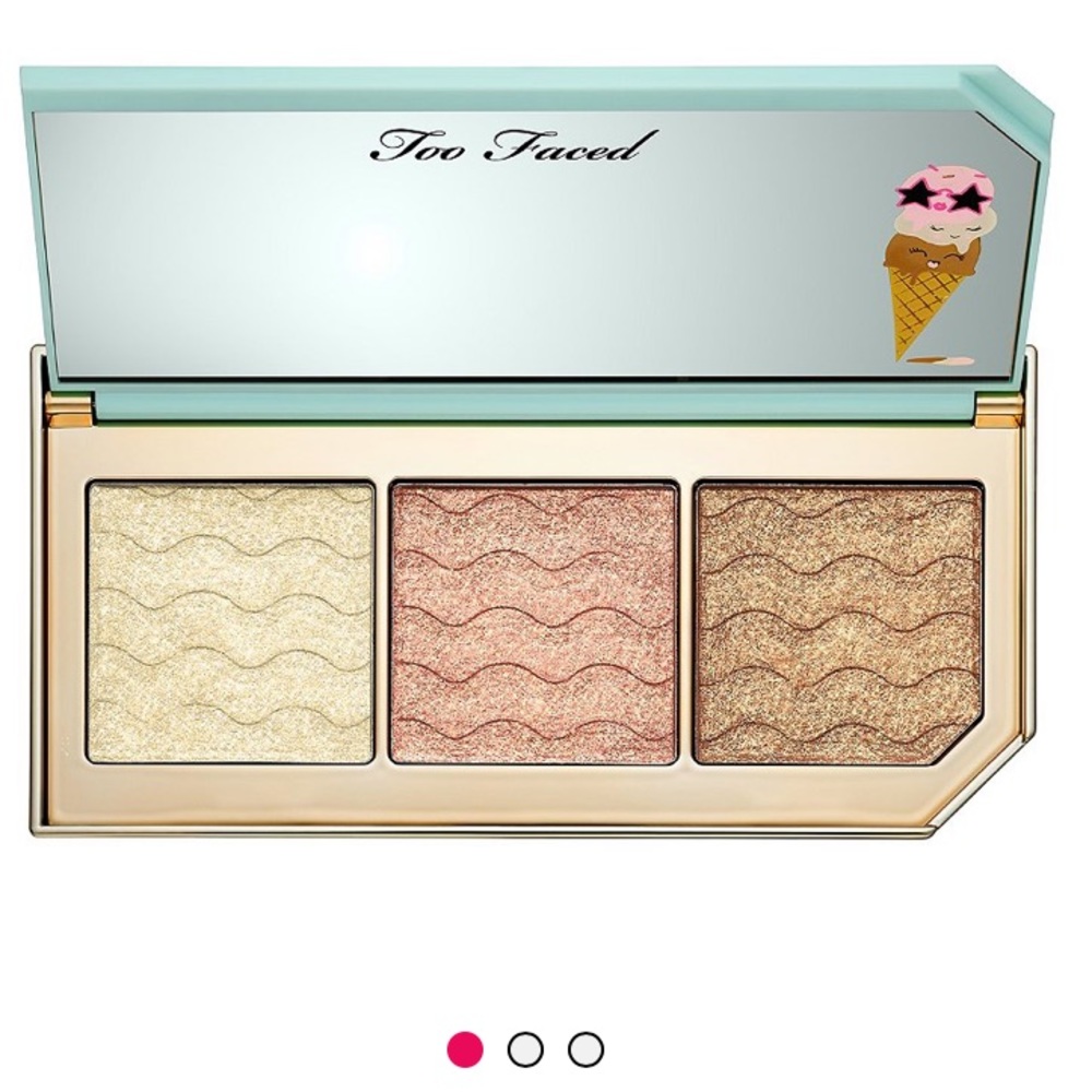 Too faced triple scoop highlighter